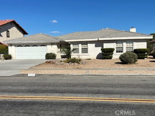 $2,600 | 27401 Lakeview Drive, Helendale, CA 92342