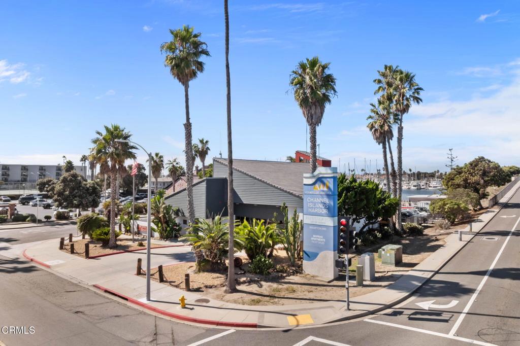 3705 Islander Walk Oxnard, CA 93035 - Photo 42 of 45