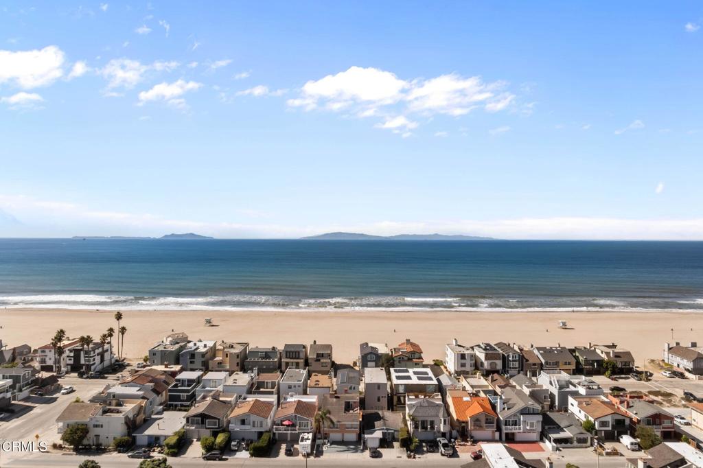 3705 Islander Walk Oxnard, CA 93035 - Photo 44 of 45 a view of a city