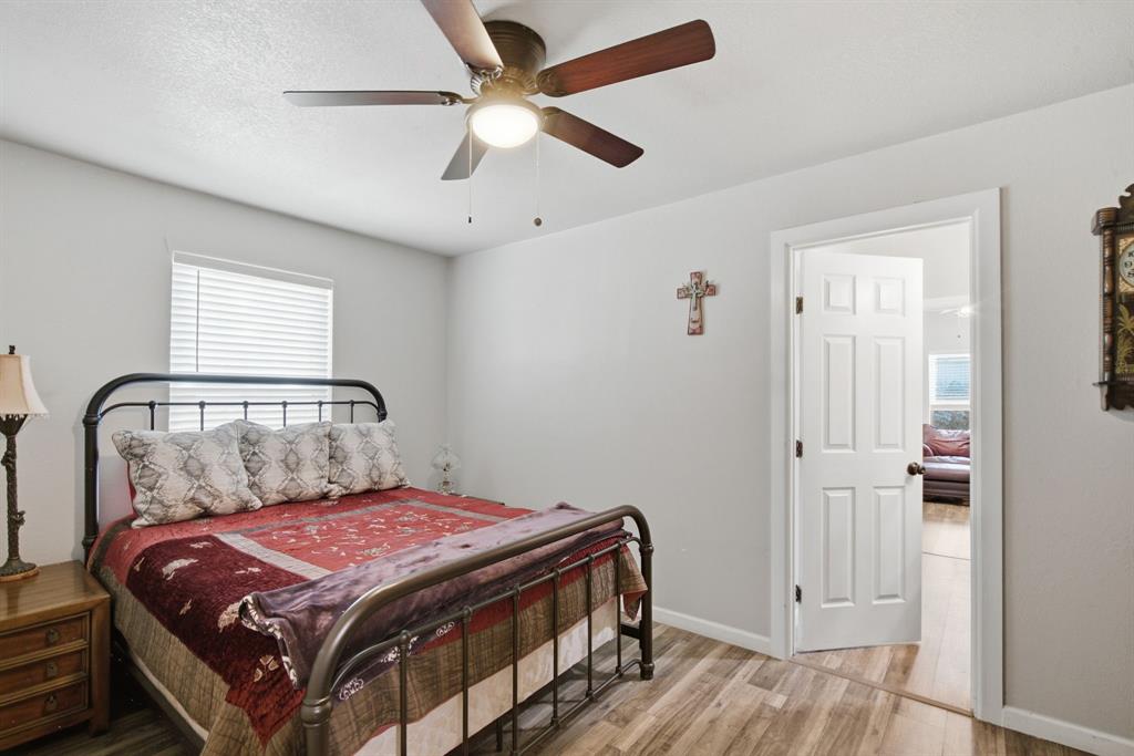 5098 Fairview Road Millsap, TX 76066 - Photo 17 of 40 Gallery Image 17