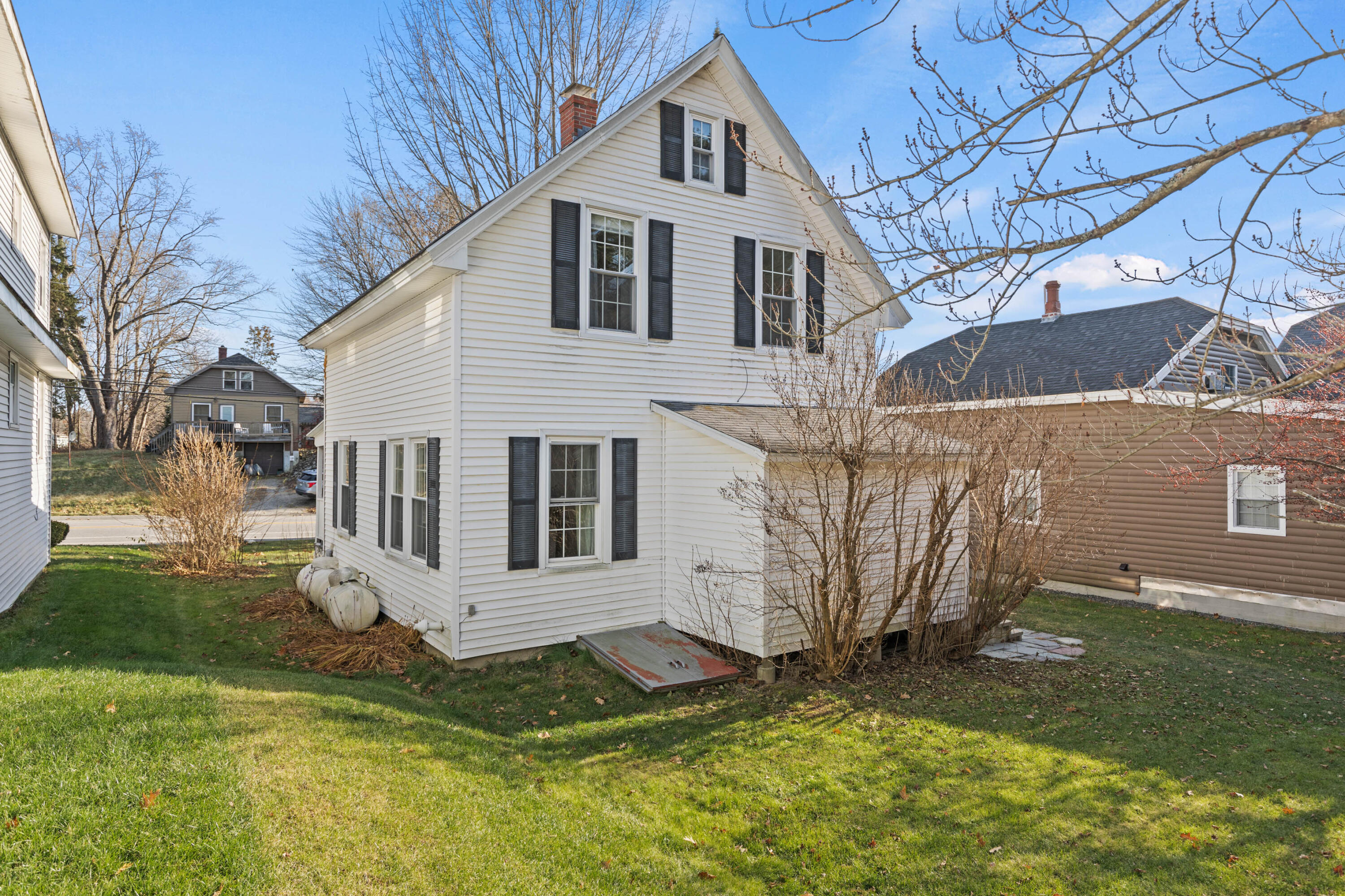 131 Poland Road Auburn, ME 04210 - Photo 2 of 35 131 Poland Auburn_032