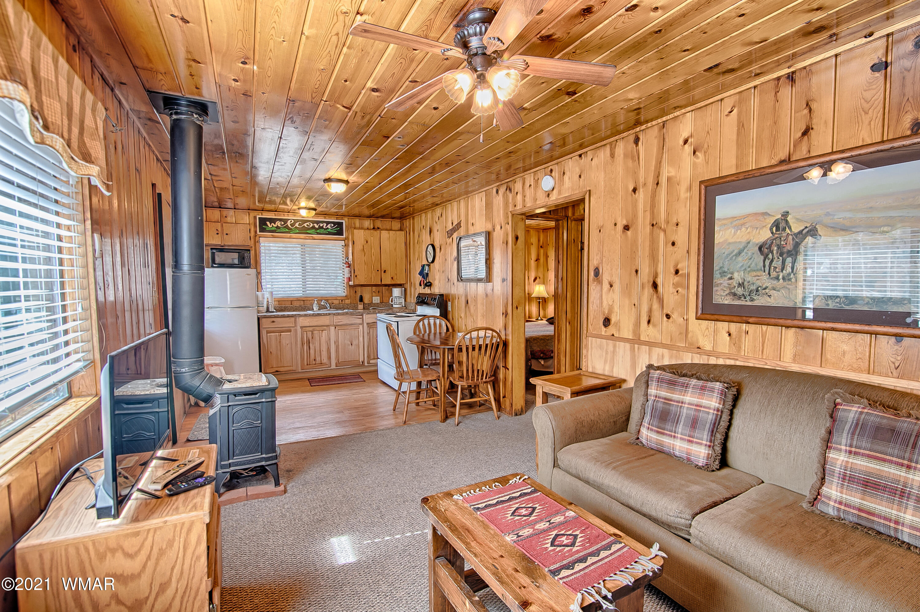 6 1007, Unit 3 Greer, AZ 85927 - Photo 3 of 9
