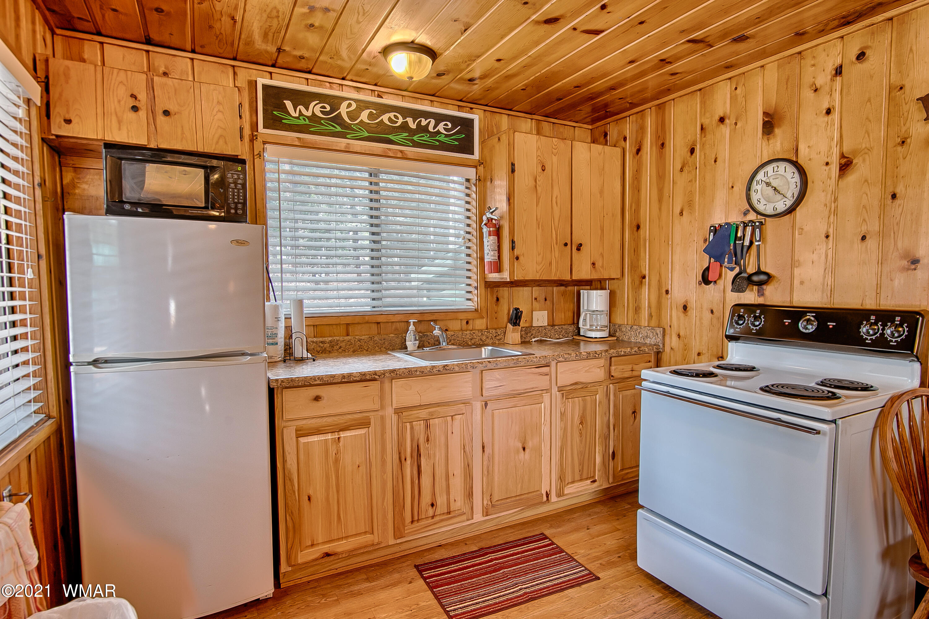 6 1007, Unit 3 Greer, AZ 85927 - Photo 4 of 9