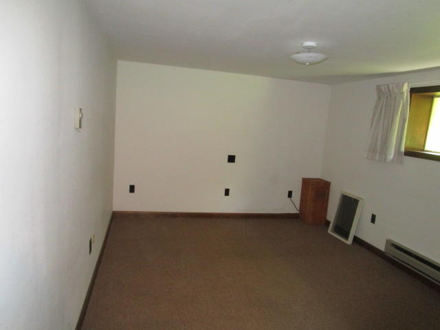 72 Twitchell Road Plymouth, ME 04969 - Photo 17 of 25 Bedroom / Family Room