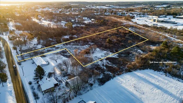 $79,000 | 326 Limerock Street, Rockland, ME 04841