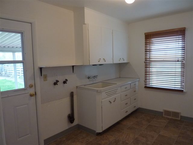 622 North Bowdish Road Spokane Valley, WA 99206 - Photo 3 of 8 Gallery Image 3