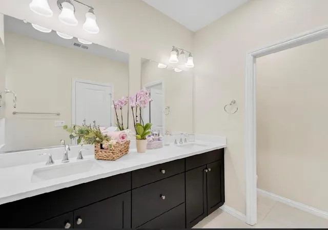 a view of building with yard