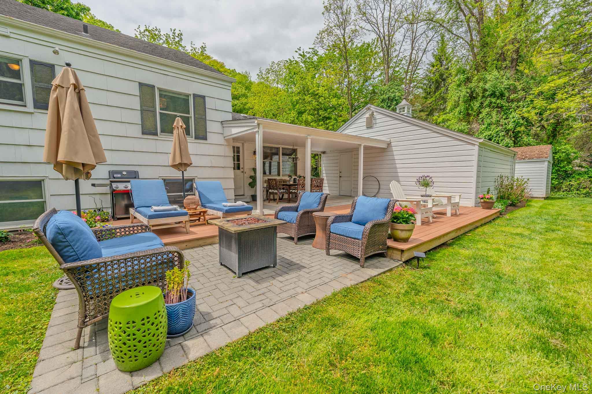 169 Turkey Lane Cold Spring Harbor, NY 11724 - Photo 27 of 32