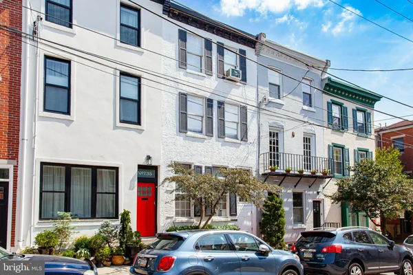 $2,500 | 733 North 24th Street, Philadelphia, PA 19130