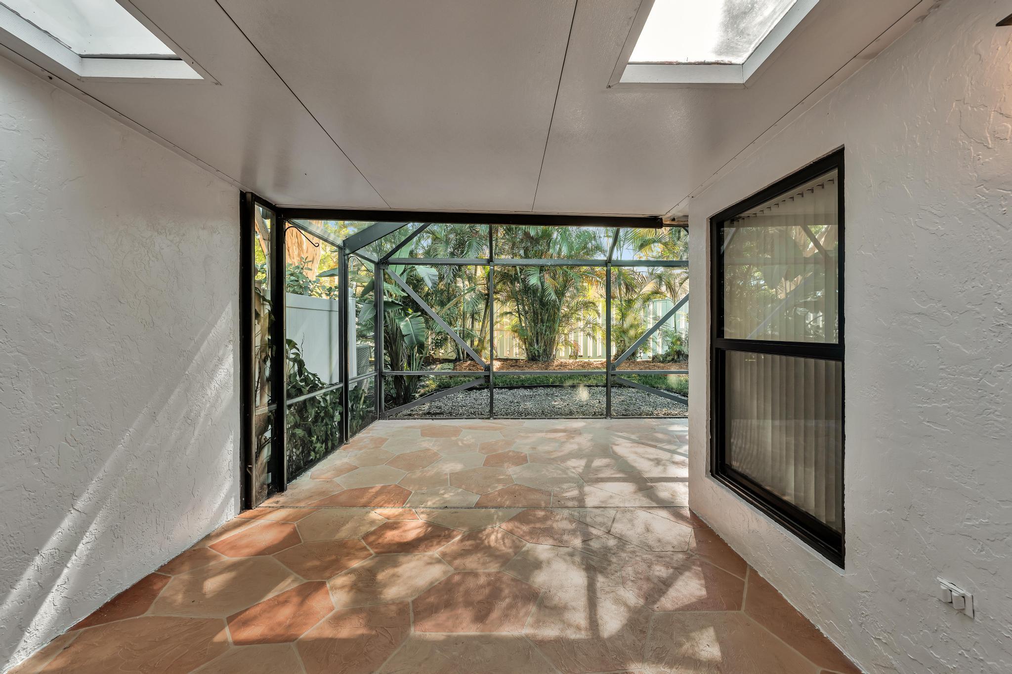 6708 Canary Palm Circle Boca Raton, FL 33433 - Photo 15 of 47 FPP00676