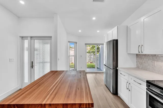 $645,900 | 6708 Canary Palm Circle, Boca Raton, FL 33433