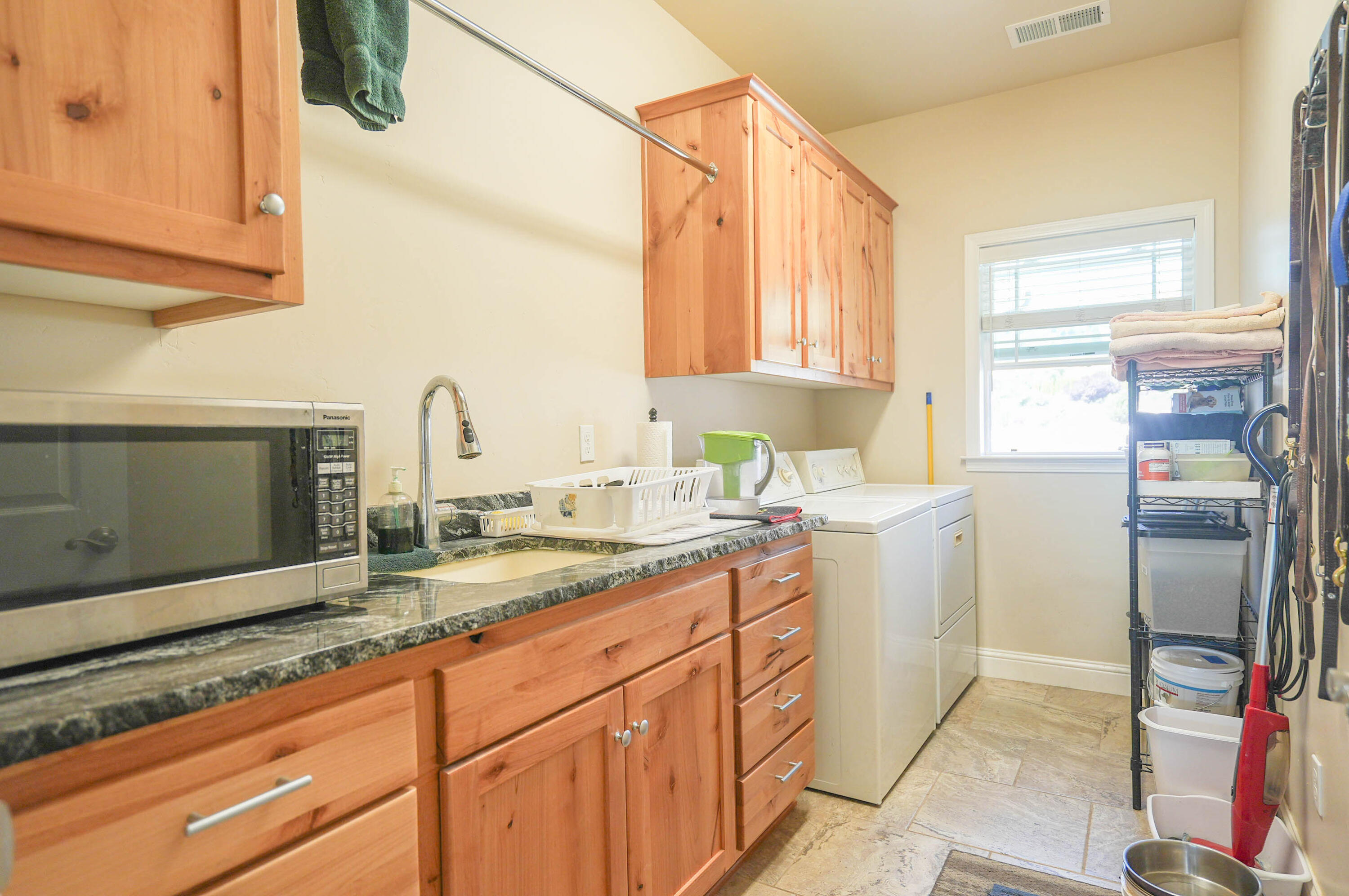 9280 Arant Road Klamath Falls, OR 97603 - Photo 21 of 41 Arant Rd_045