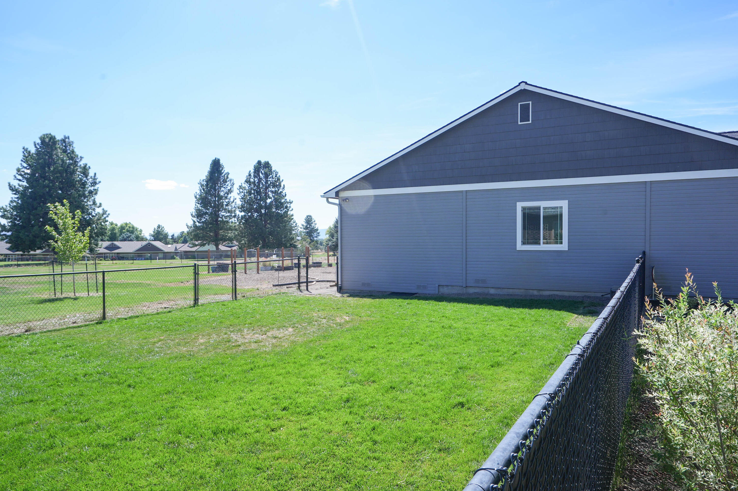 9280 Arant Road Klamath Falls, OR 97603 - Photo 37 of 41 Arant Rd_083