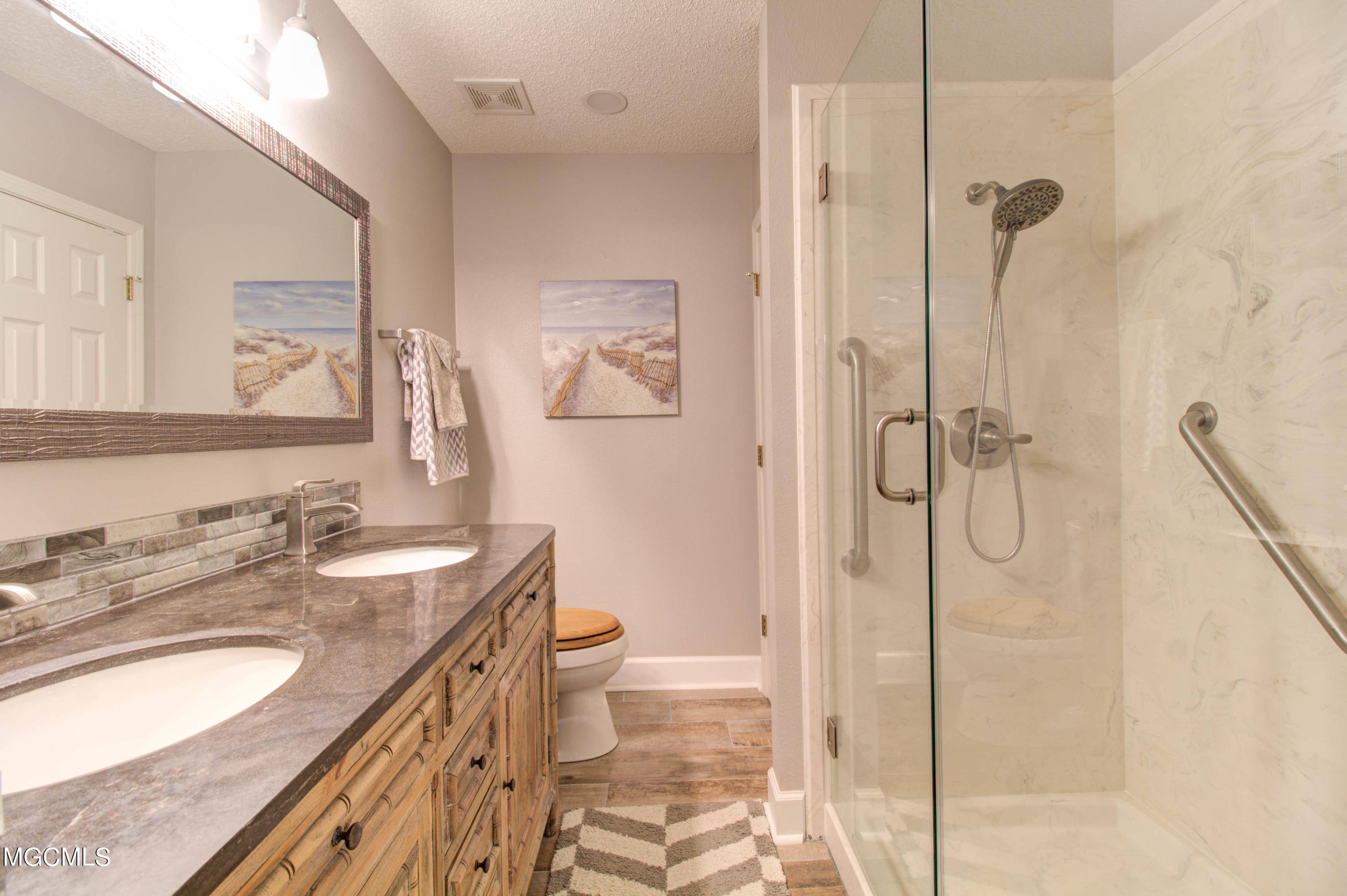 5512 Riley Road Ocean Springs, MS 39564 - Photo 10 of 22 IMG_0238_39_40