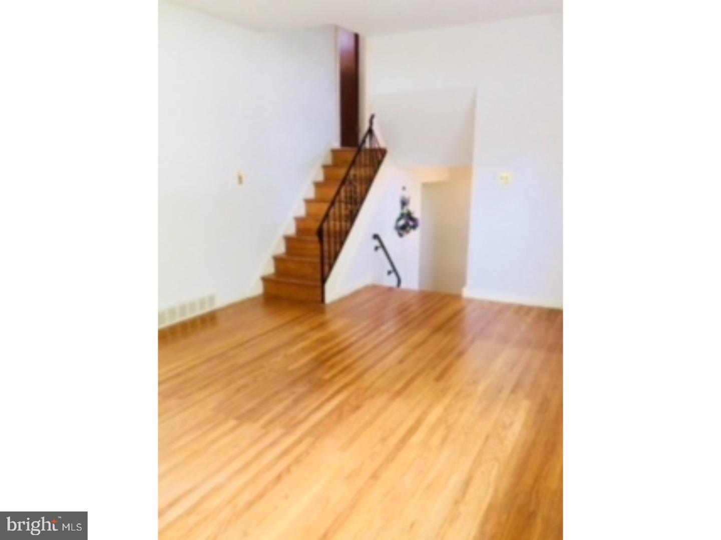 140 Conestoga Road Malvern, PA 19355 - Photo 12 of 16 Living Room