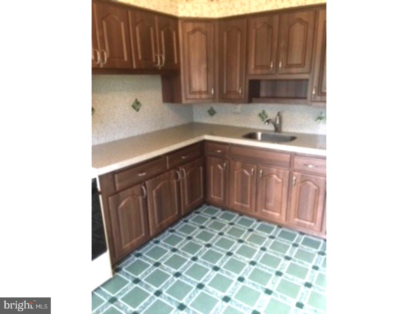 140 Conestoga Road Malvern, PA 19355 - Photo 6 of 16 Kitchen