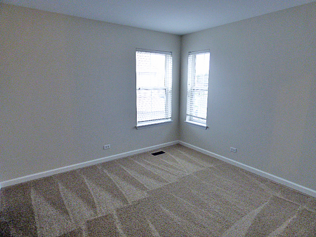 267 Grand Ridge Road St. Charles, IL 60175 - Photo 26 of 41 an empty room with windows