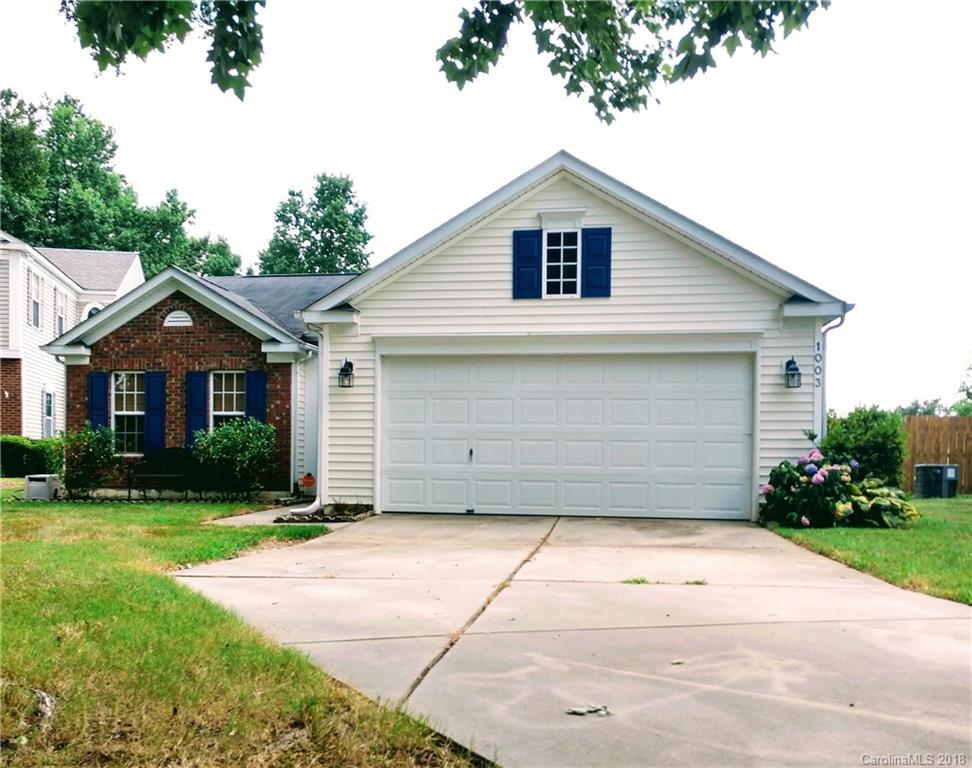 1003 Hipp Road Charlotte, NC 28216 - Photo 1 of 16 Gallery Image 1