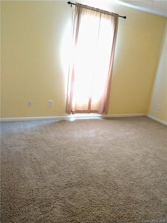 1003 Hipp Road Charlotte, NC 28216 - Photo 11 of 16 Gallery Image 11