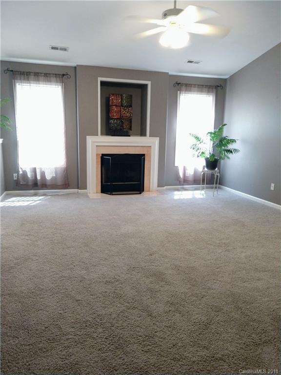 1003 Hipp Road Charlotte, NC 28216 - Photo 6 of 16 Gallery Image 6