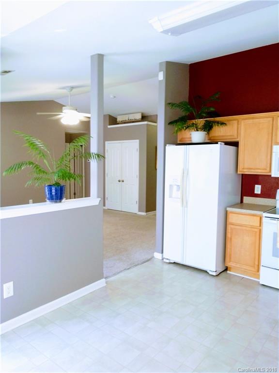 1003 Hipp Road Charlotte, NC 28216 - Photo 10 of 16 Gallery Image 10