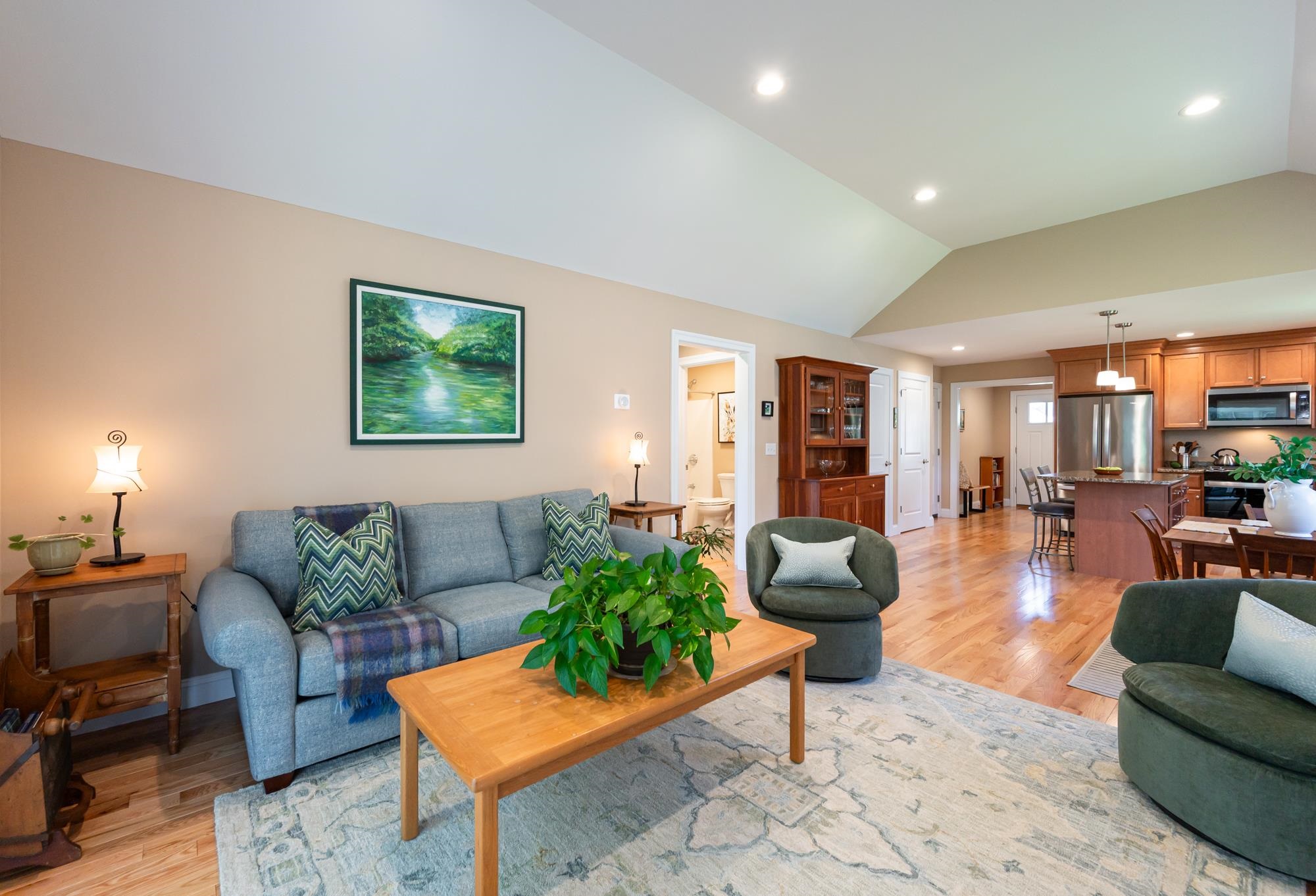 3 Paddock Circle, Unit 14 Nashua, NH 03062 - Photo 14 of 52