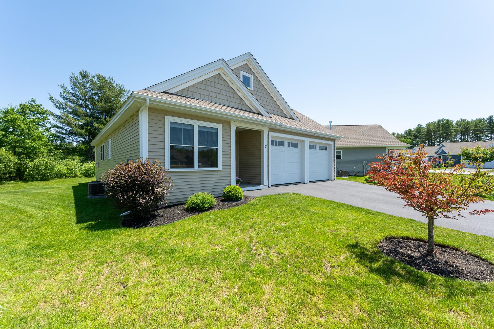 3 Paddock Circle, Unit 14 Nashua, NH 03062 - Photo 34 of 52