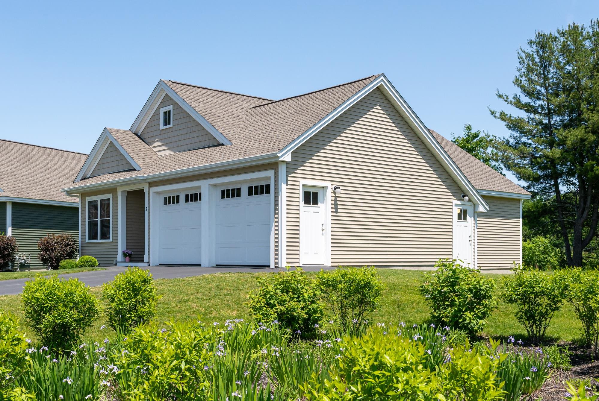 3 Paddock Circle, Unit 14 Nashua, NH 03062 - Photo 40 of 52