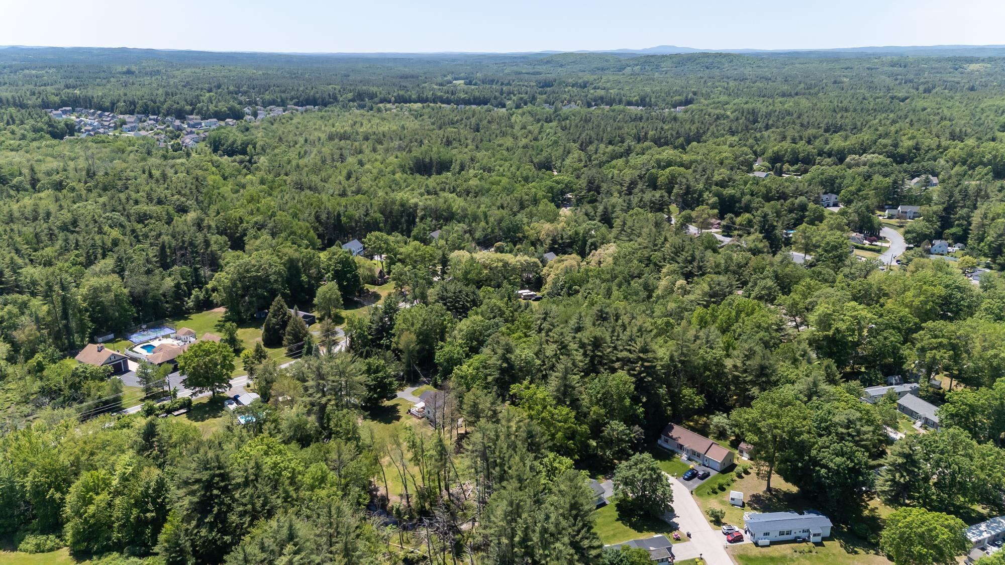 3 Paddock Circle, Unit 14 Nashua, NH 03062 - Photo 44 of 52