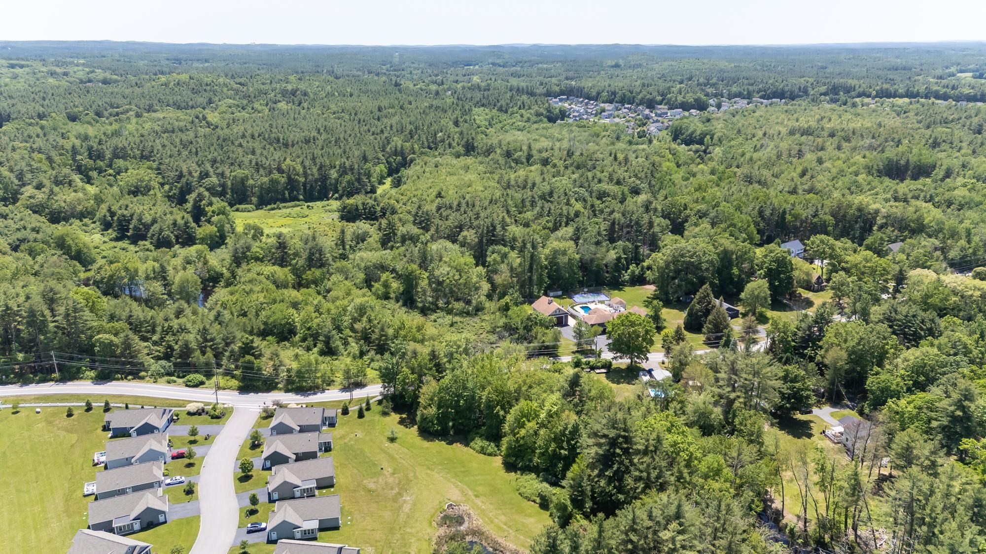 3 Paddock Circle, Unit 14 Nashua, NH 03062 - Photo 45 of 52