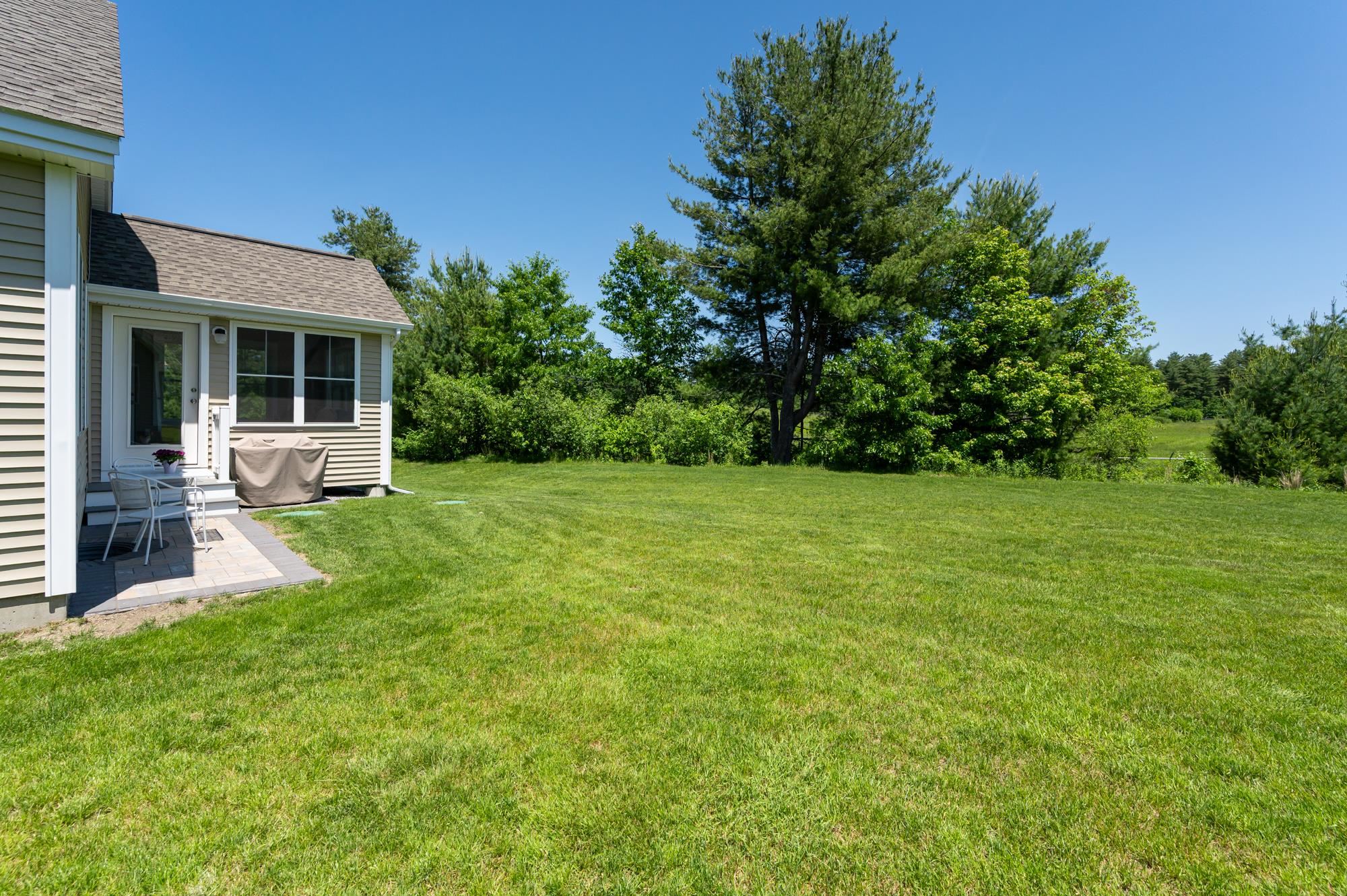 3 Paddock Circle, Unit 14 Nashua, NH 03062 - Photo 48 of 52