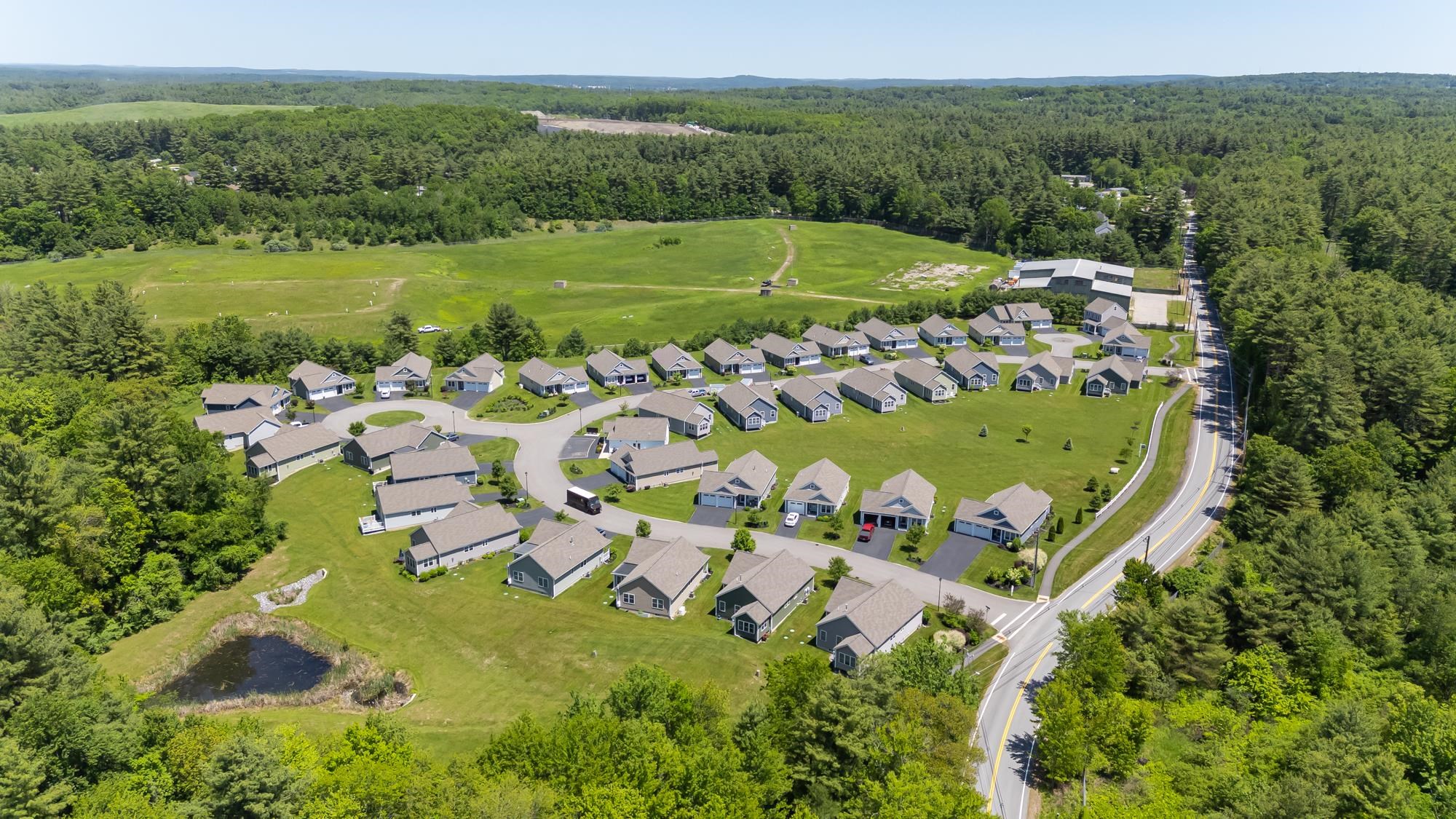 3 Paddock Circle, Unit 14 Nashua, NH 03062 - Photo 49 of 52