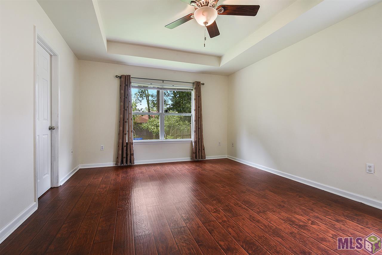 13923 Brookview Avenue Baton Rouge, LA 70815 - Photo 5 of 12