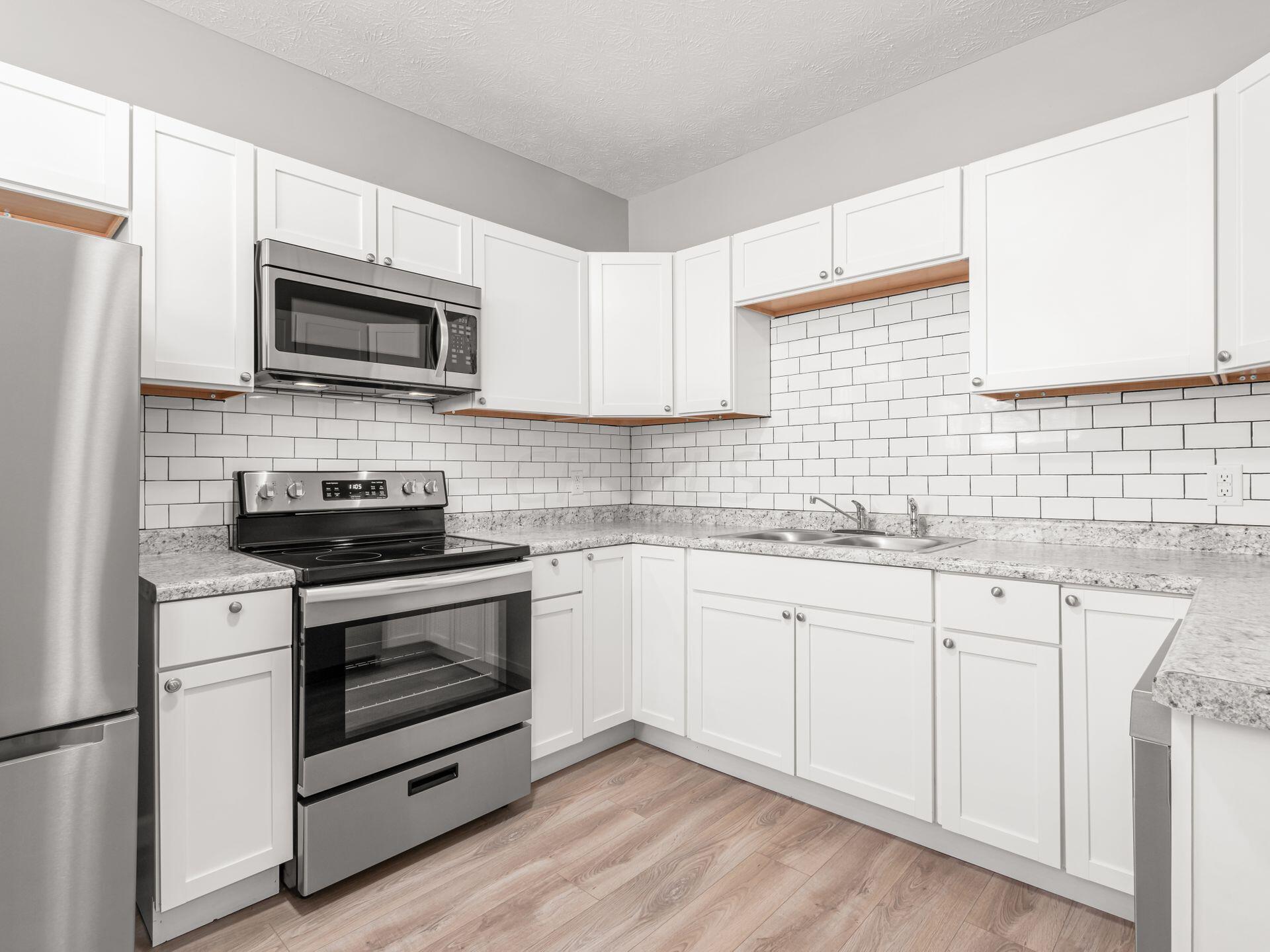2318 Ridgeway Avenue Columbus, OH 43219 - Photo 7 of 29 Kitchen