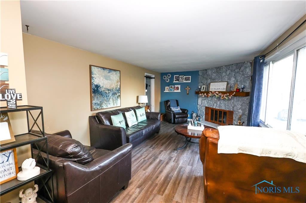 6010 Bay Shore Road Oregon, OH 43616 - Photo 2 of 14 Gallery Image 2