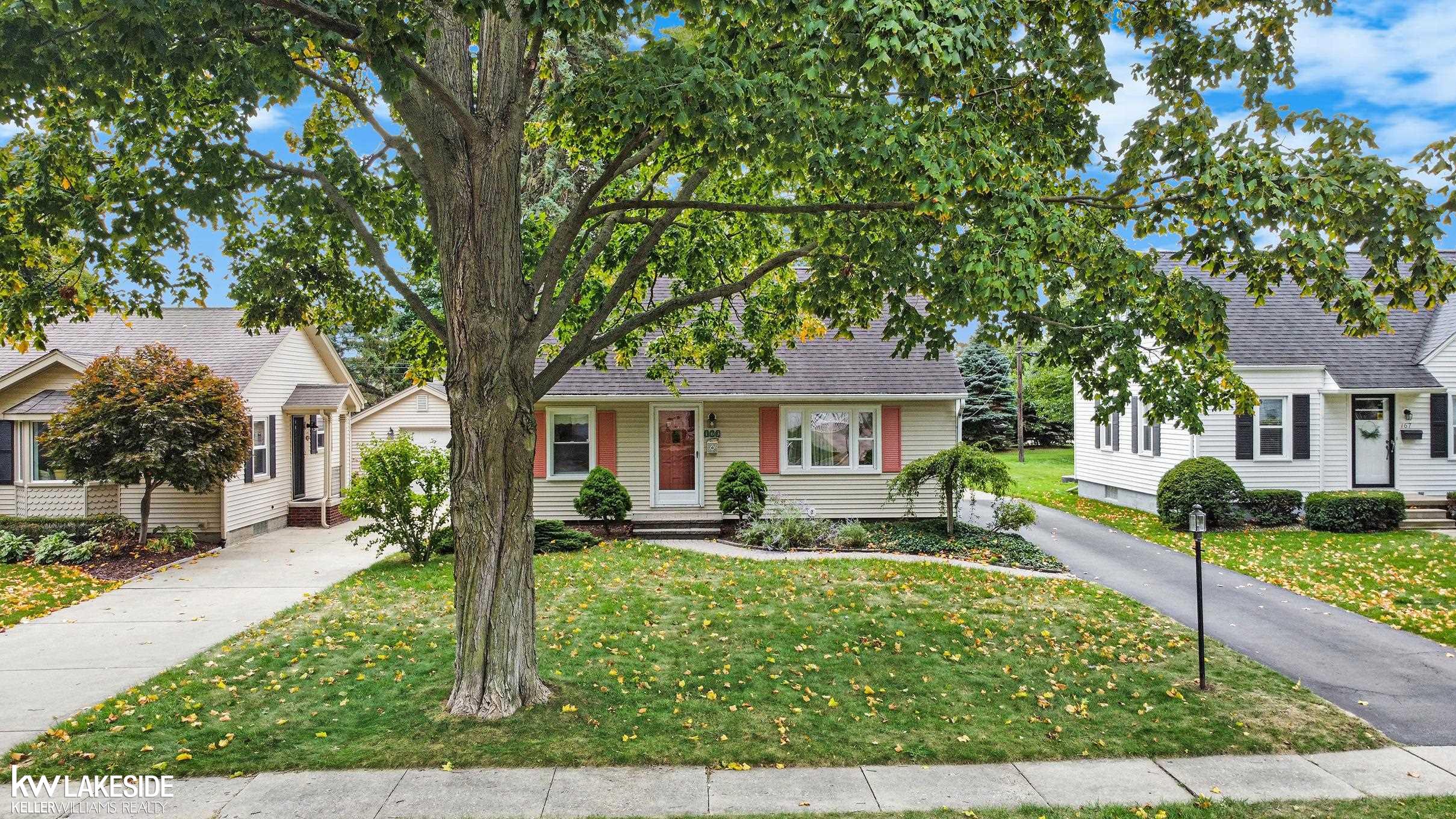 163 Croswell Street Romeo, MI 48065 - Photo 27 of 28 50091765-26.JPG