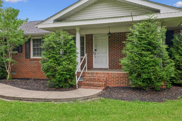 $522,500 | 979 South Main Street, Eagleville, TN 37060