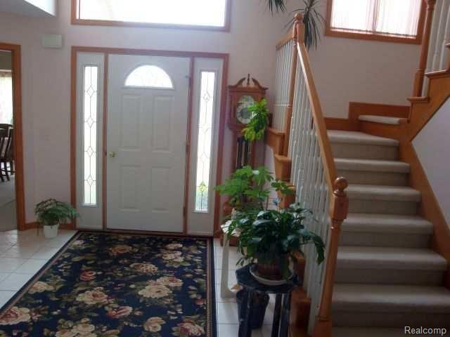 34264 Country Meadow Road New Baltimore, MI 48047 - Photo 5 of 25 ENTRY