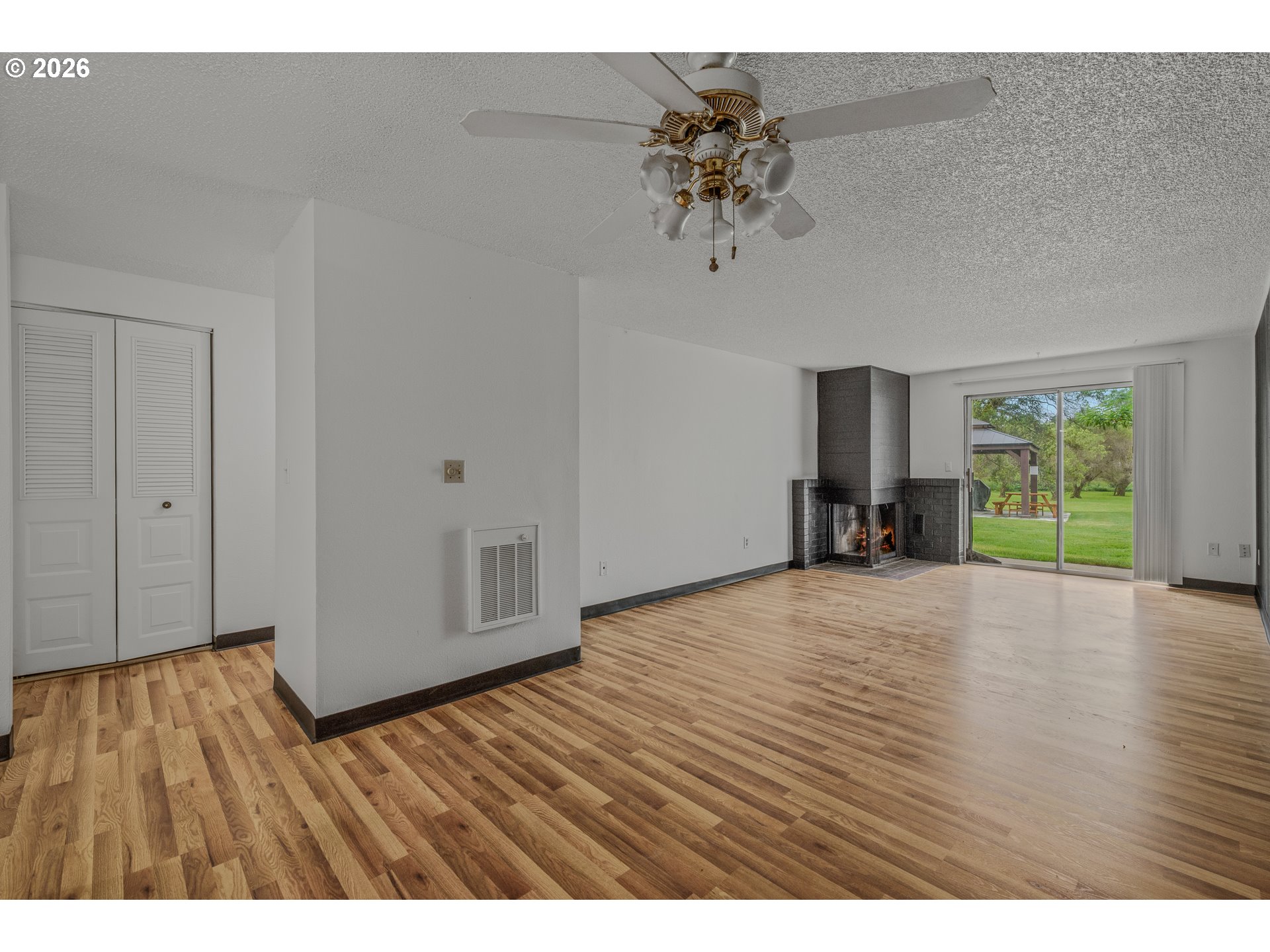 14095 Southwest Walker Road, Unit 95 Beaverton, OR 97005 - Photo 16 of 37