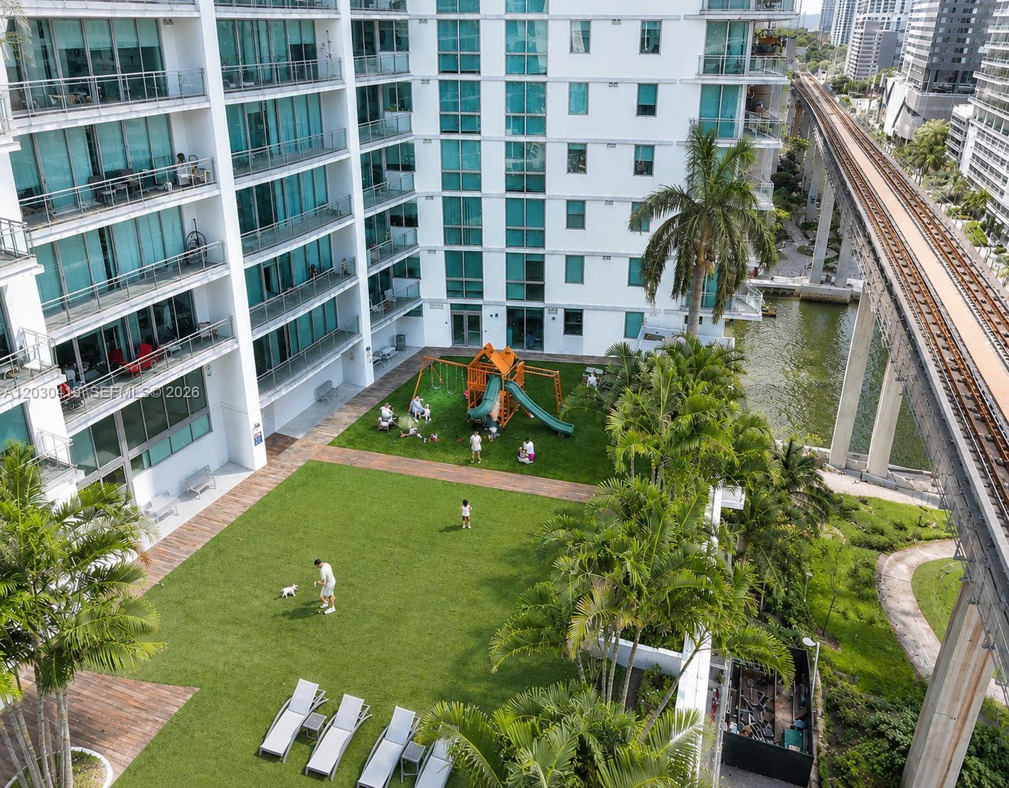 92 Southwest 3rd Street, Unit 1508 Miami, FL 33130 - Photo 27 of 44