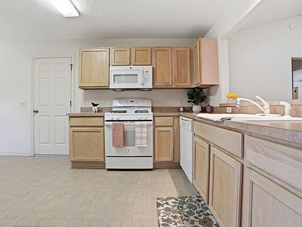 3170 Williams Road The Villages, FL 32162 - Photo 13 of 52 Gallery Image 13