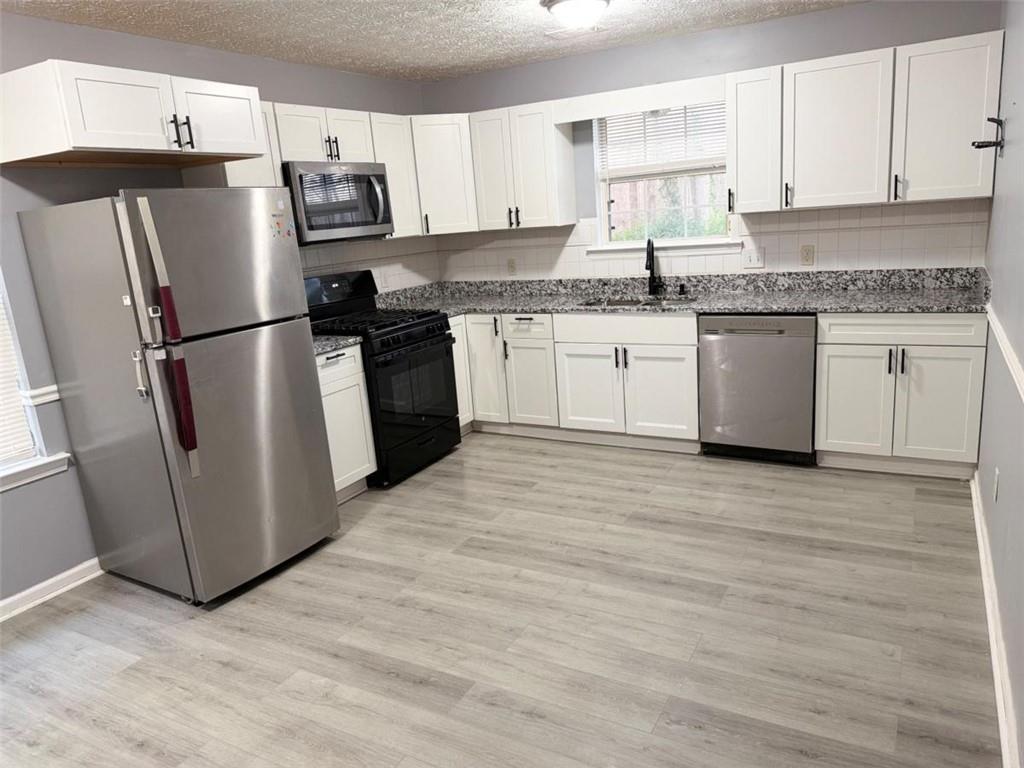 5400 Durham Ridge Court Lilburn, GA 30047 - Photo 16 of 37