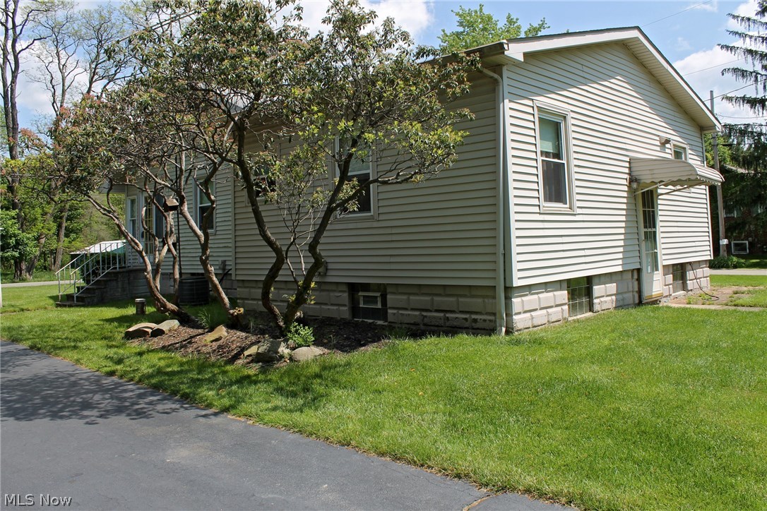 884 Howland Wilson Road Southeast Warren, OH 44484 - Photo 7 of 32 Gallery Image 7