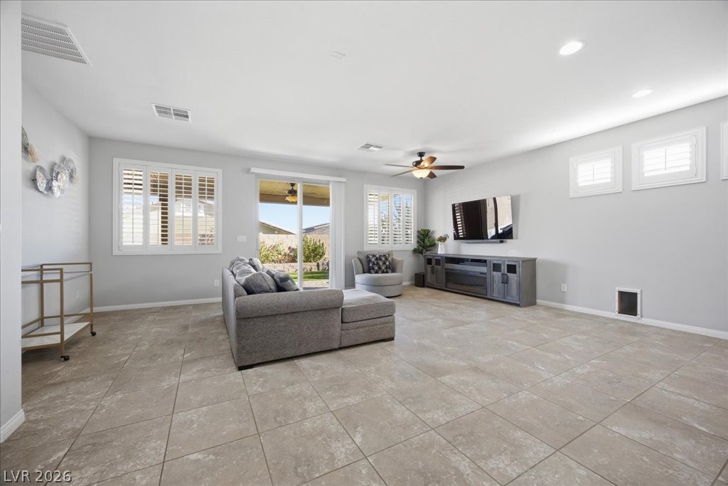 38 Kaku Ridge Way Las Vegas, NV 89183 - Photo 7 of 34