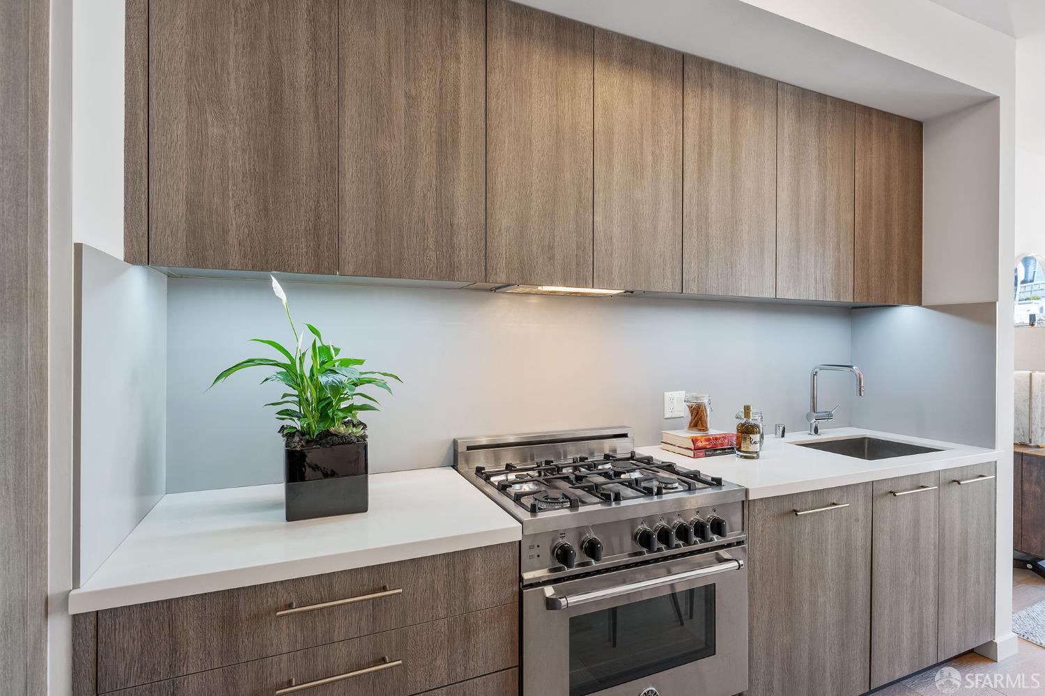 870 Harrison Street, Unit 202 San Francisco, CA 94107 - Photo 13 of 35