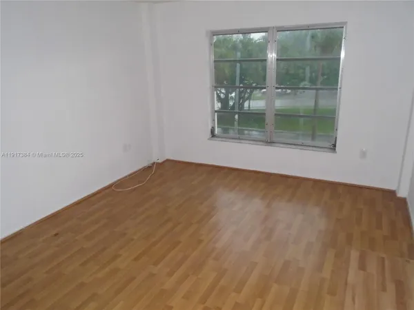 $1,675 | 4174 Inverrary Drive, Unit 303, Lauderhill, FL 33319