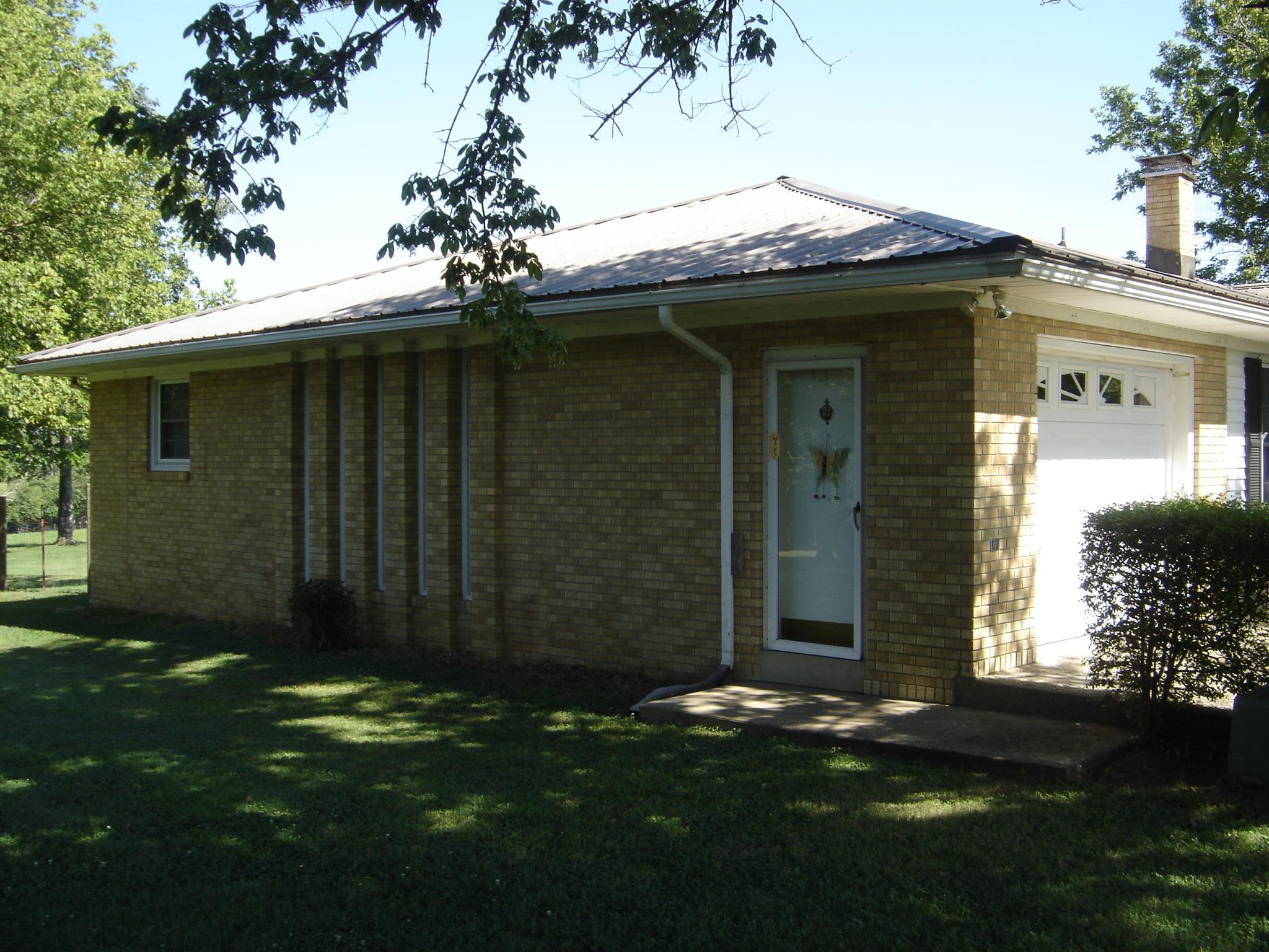 102 Aldridge Road Leoma, TN 38468 - Photo 3 of 30 Gallery Image 3