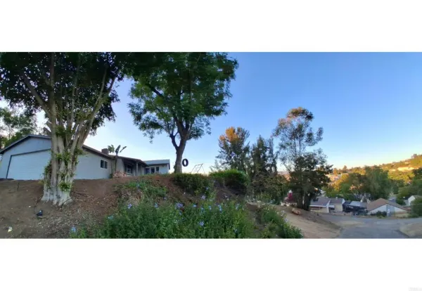 $839,999 | 8560 Winter Gardens Boulevard, Lakeside, CA 92040
