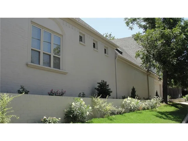 a black and white photo of a house