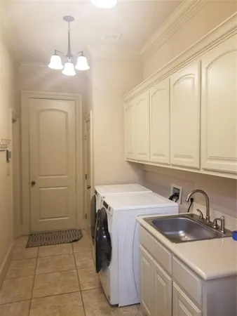 $5,990 | 3783 West 5th Street, Fort Worth, TX 76107
